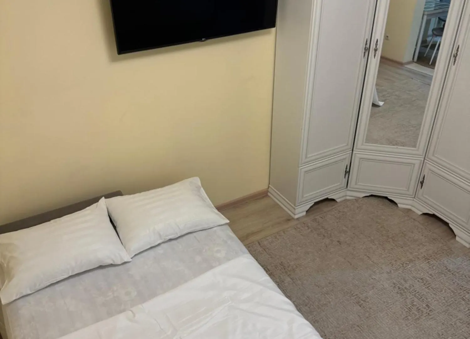 Apartment Апартамент С 1-Спальней Almaty